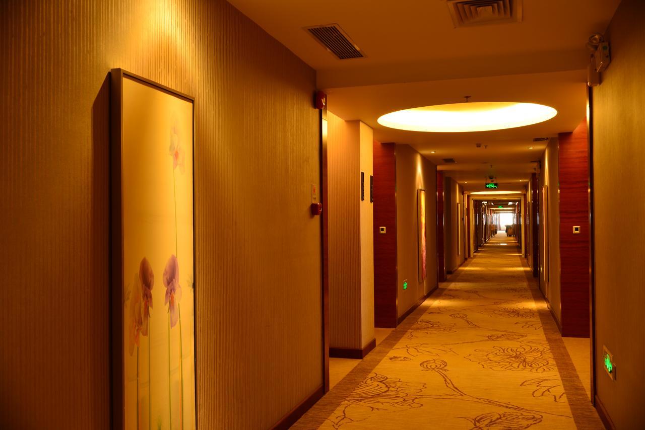שנג'ן Spring Bay Boutique Hotel מראה חיצוני תמונה